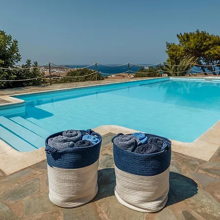 Terra Parikia (Paros)