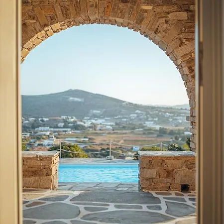 Terra Parikia (Paros)